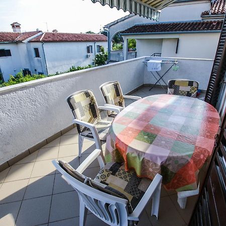 Apartment Karmen بوريتش المظهر الخارجي الصورة