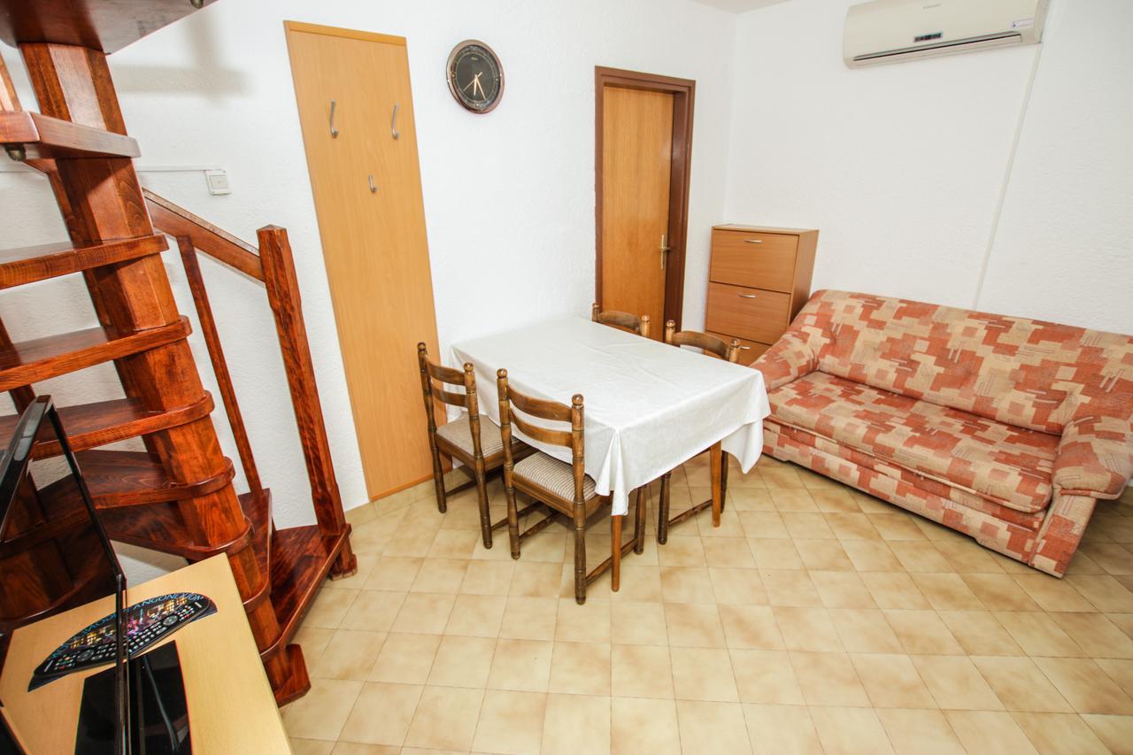 Apartment Karmen بوريتش المظهر الخارجي الصورة